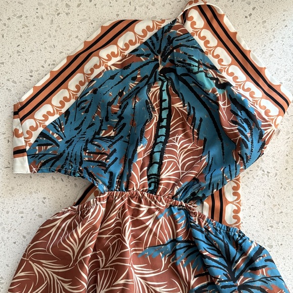 Multi color dress short vacation size small SHEIN - Picture 2 of 3